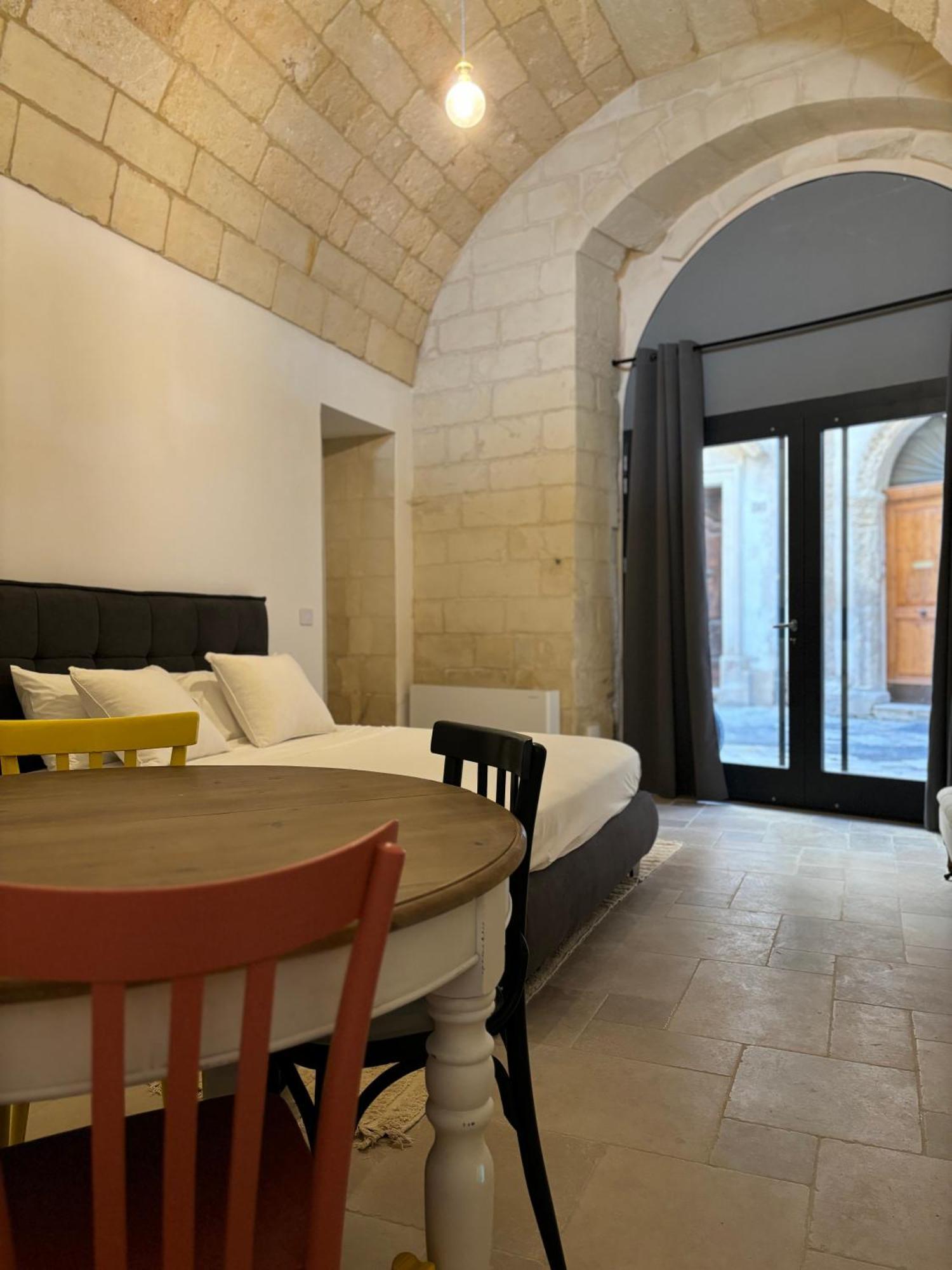 Alora Boutique Suites Lecce Exteriör bild