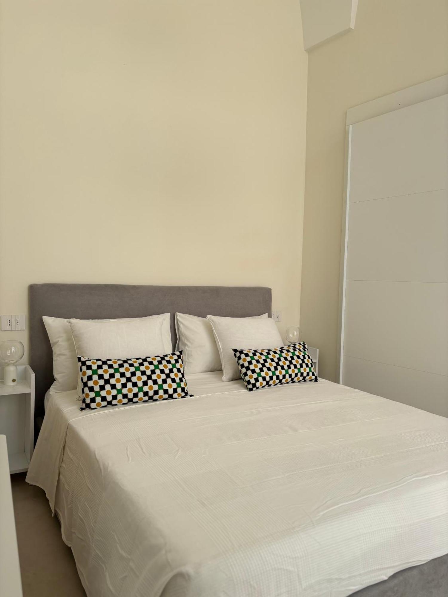 Alora Boutique Suites Lecce Exteriör bild