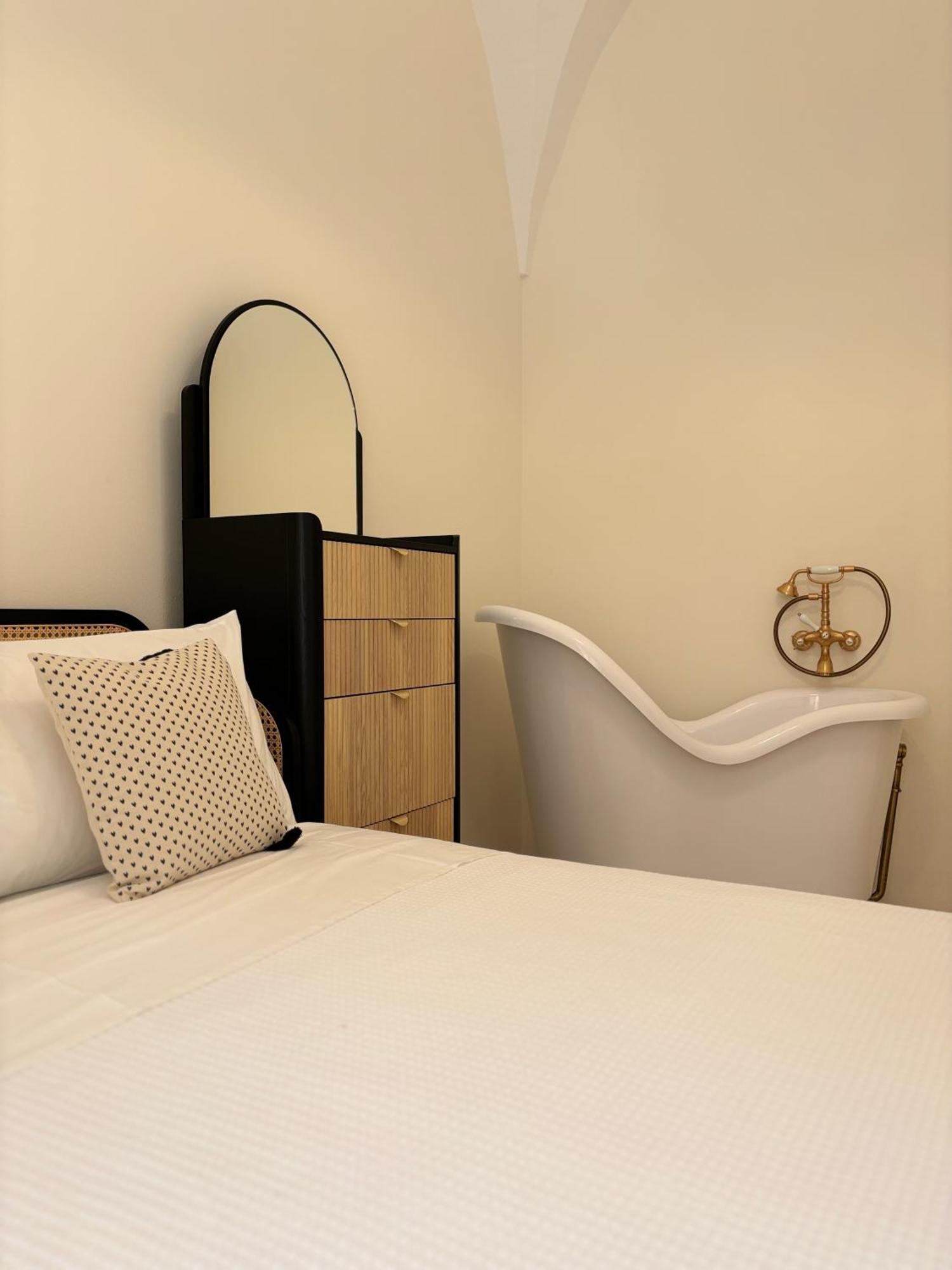 Alora Boutique Suites Lecce Exteriör bild