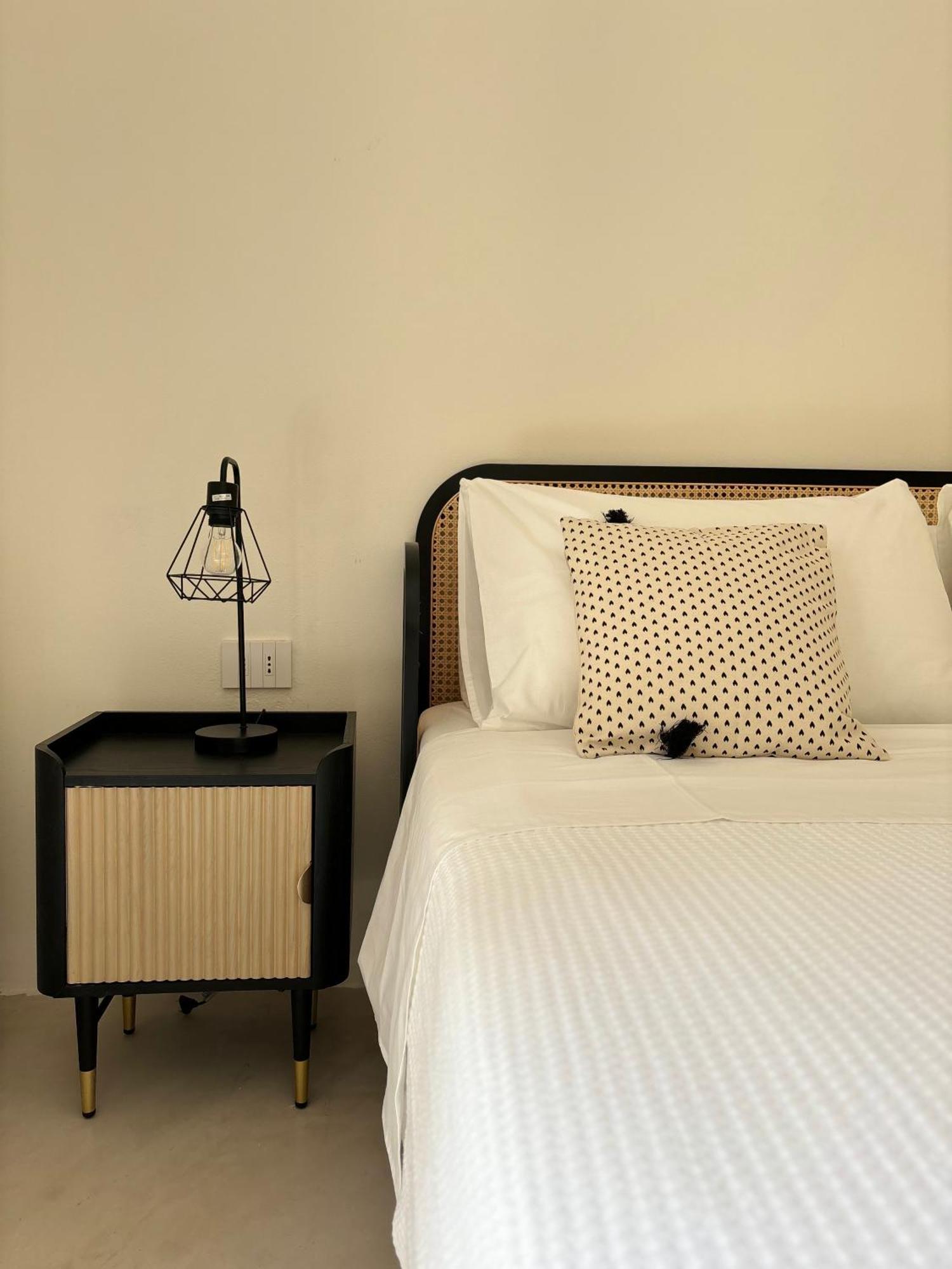 Alora Boutique Suites Lecce Exteriör bild
