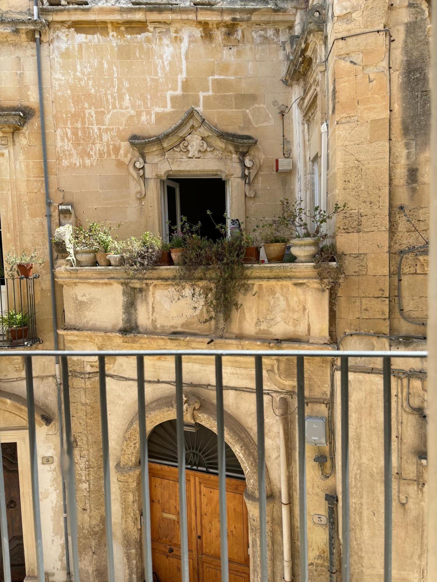 Alora Boutique Suites Lecce Exteriör bild