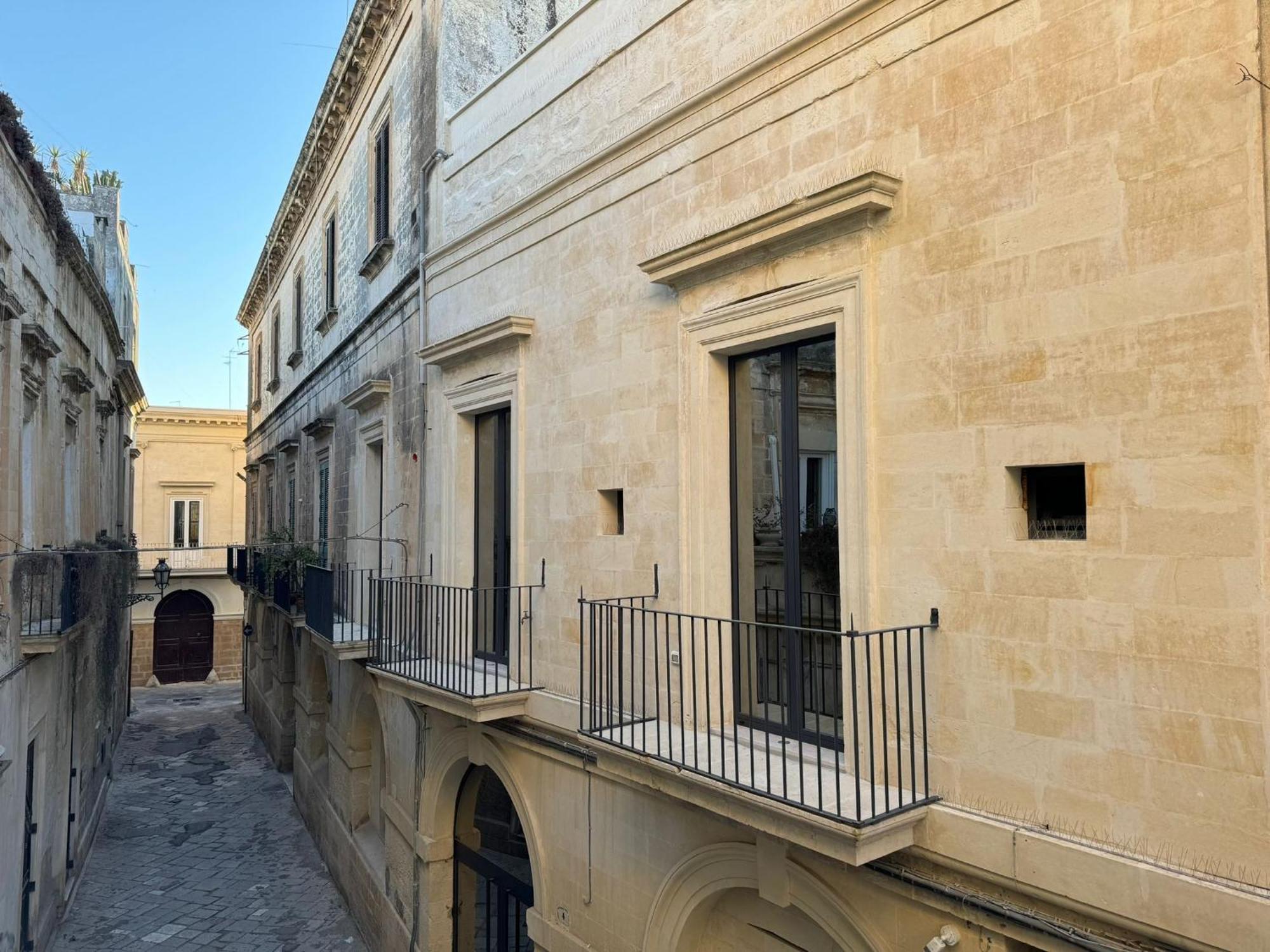 Alora Boutique Suites Lecce Exteriör bild